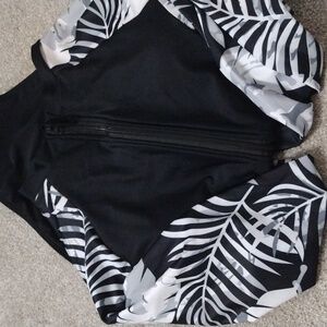 One piece women's bathing suit